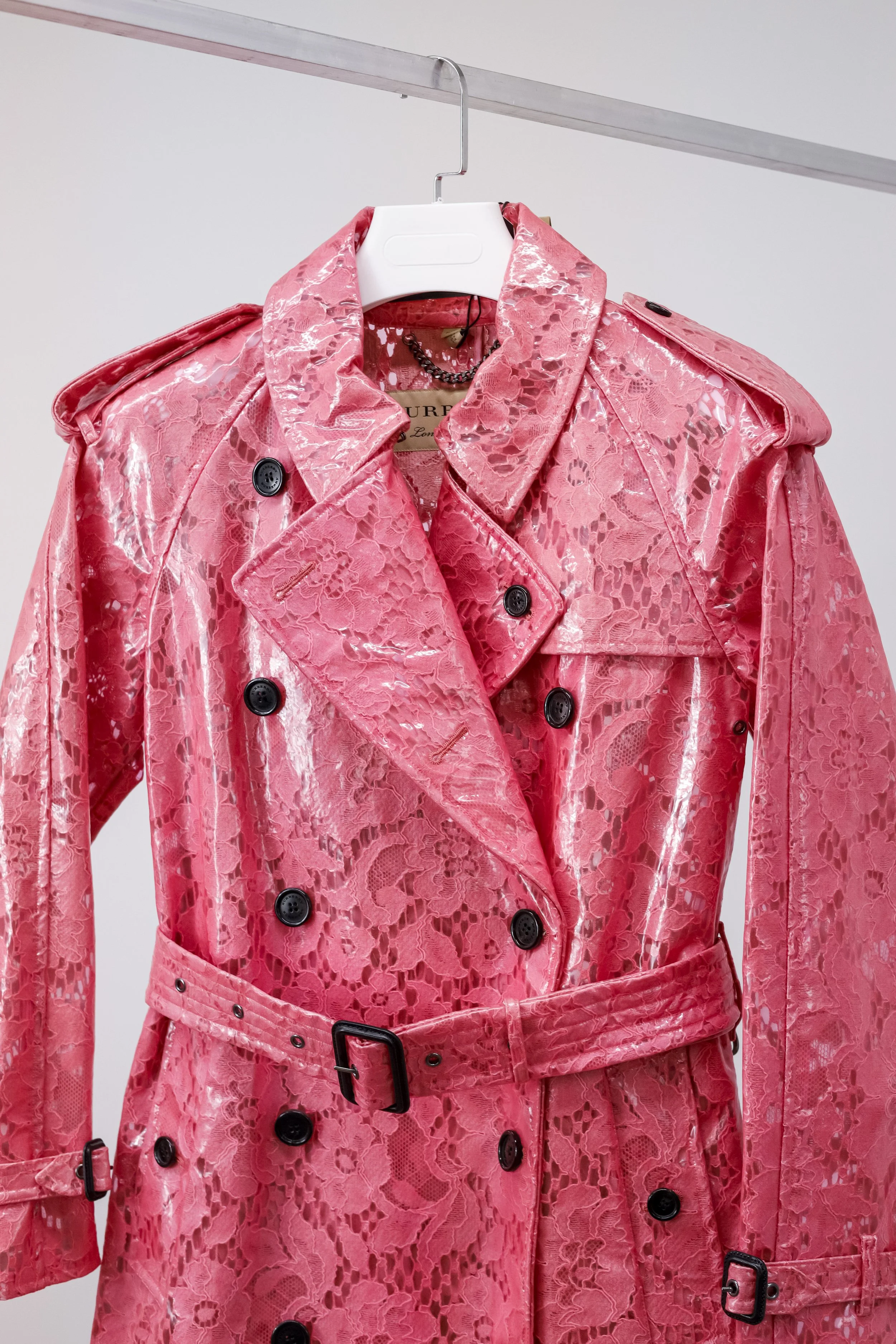 Burberry pink online lace trench